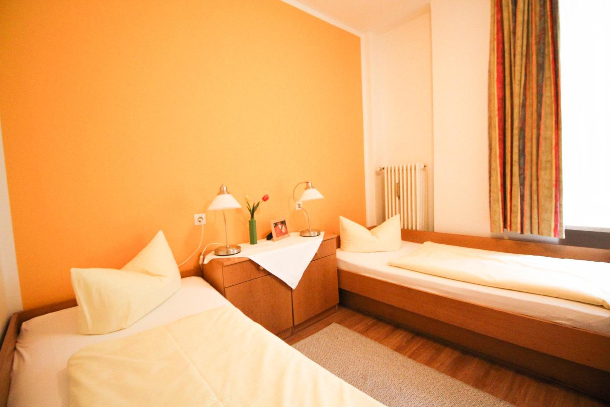 Hotel Pension Am Hauptbahnhof Munich Room photo