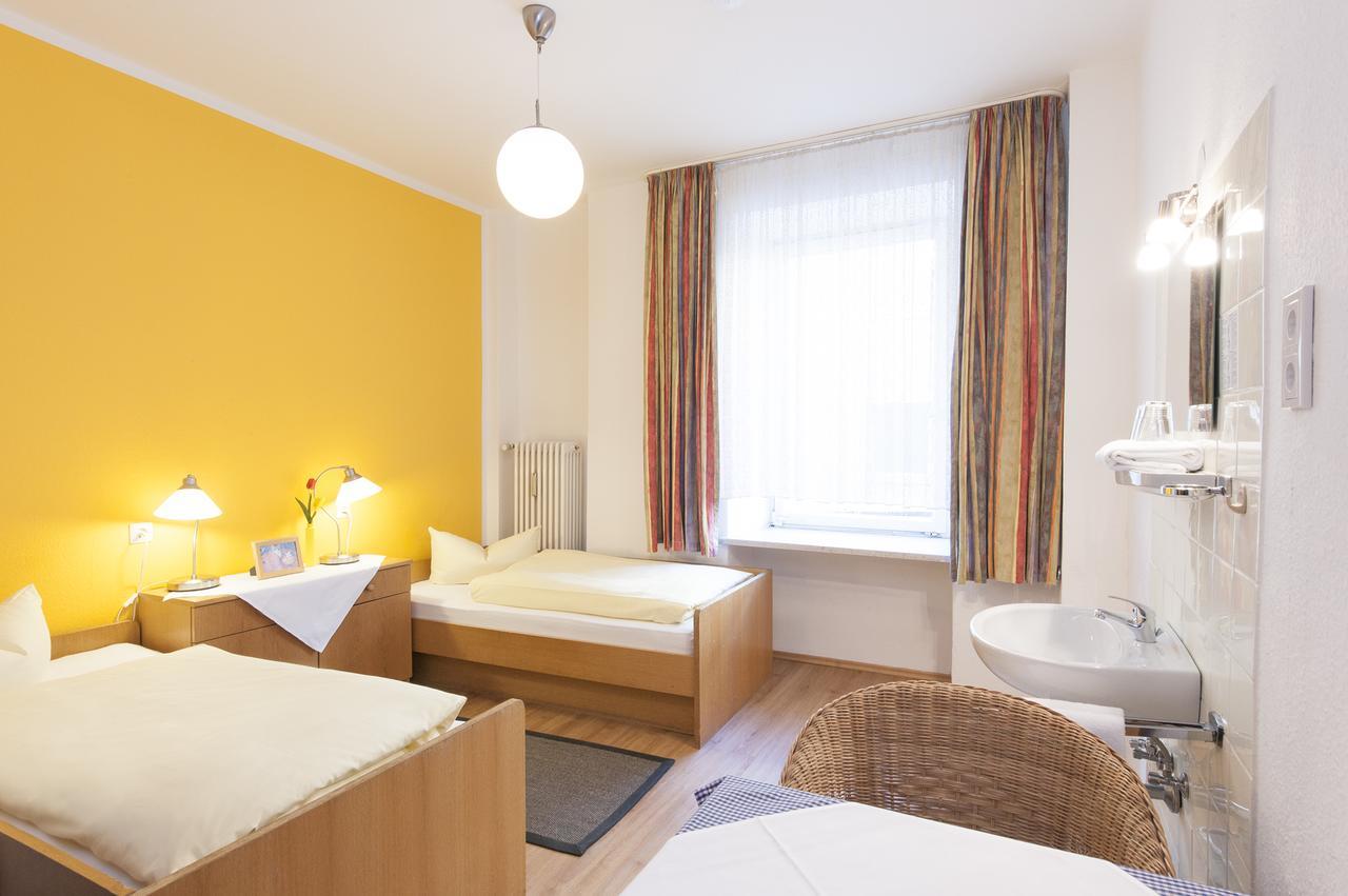 Hotel Pension Am Hauptbahnhof Munich Exterior photo