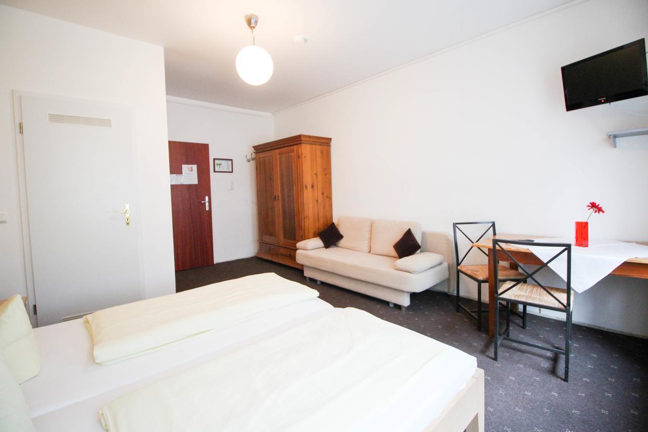 Hotel Pension Am Hauptbahnhof Munich Exterior photo