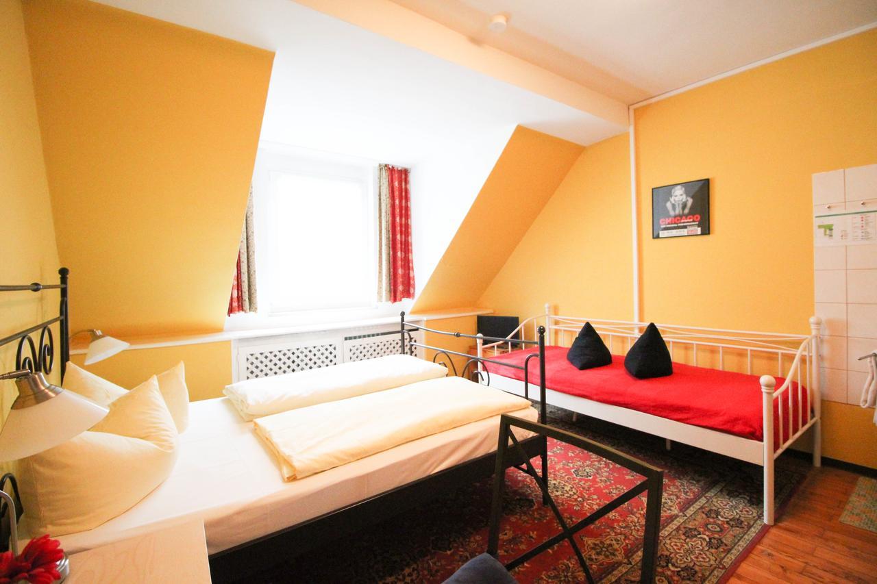 Hotel Pension Am Hauptbahnhof Munich Exterior photo