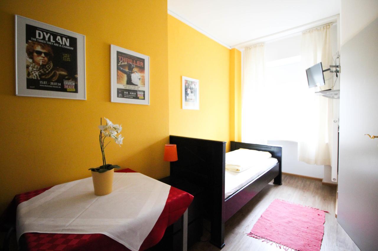 Hotel Pension Am Hauptbahnhof Munich Exterior photo